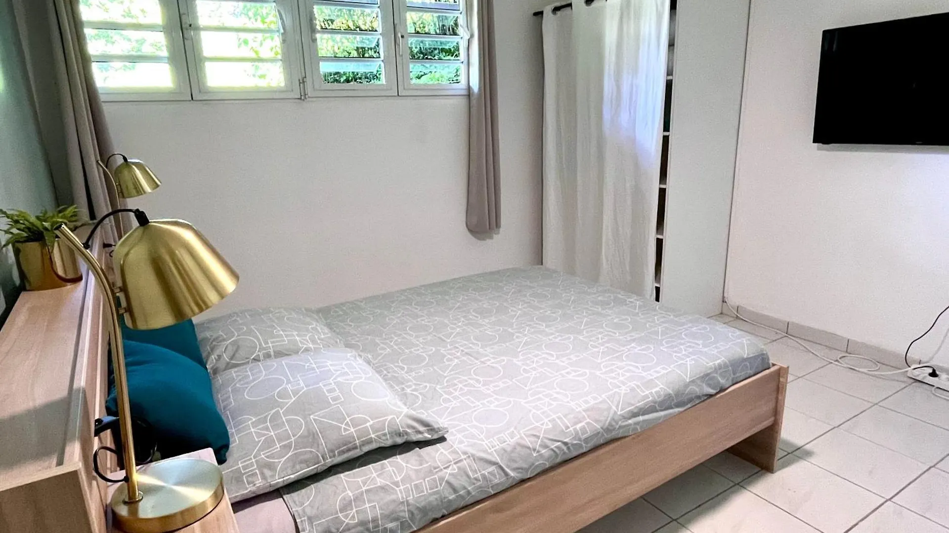 Appartement Le Colibri Avec Jacuzzi Saint-Joseph Мартиника